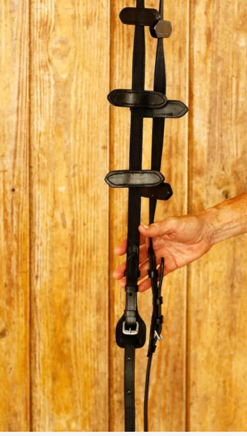 The Correct Connect™ Aaron Vale rein with 3 Slim Hand Grips