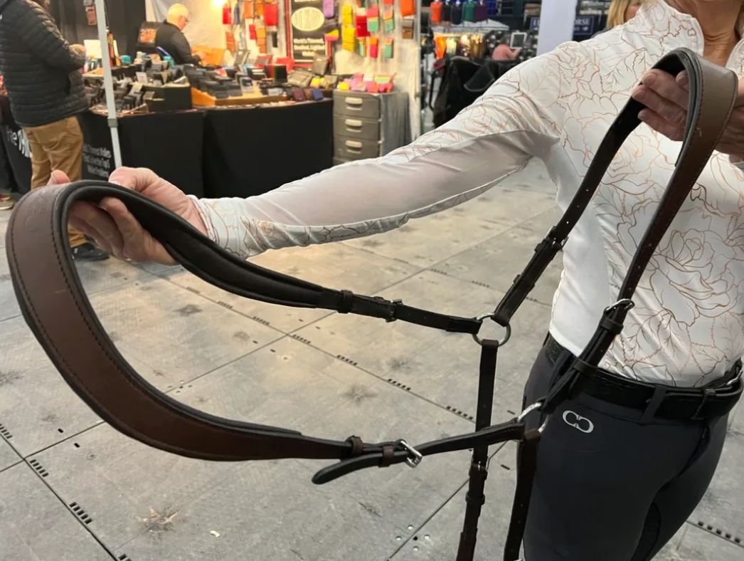 Free Motion Breastplate